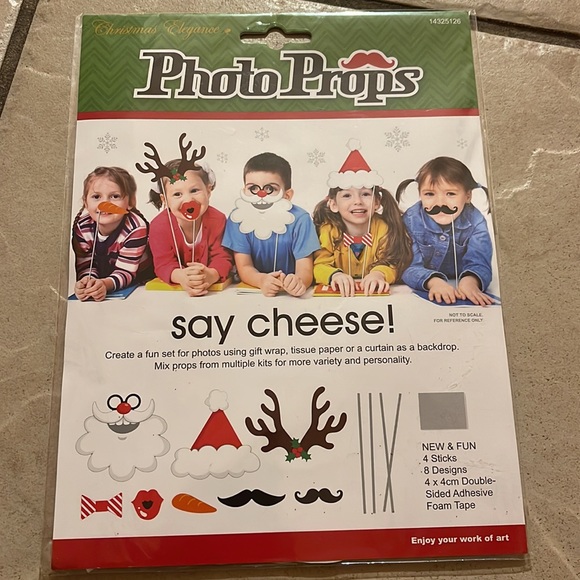 4~Funny Holiday Themed Photo Booth Props Parties Christmas Fun Photo Kit Of 32 - Picture 10 of 11